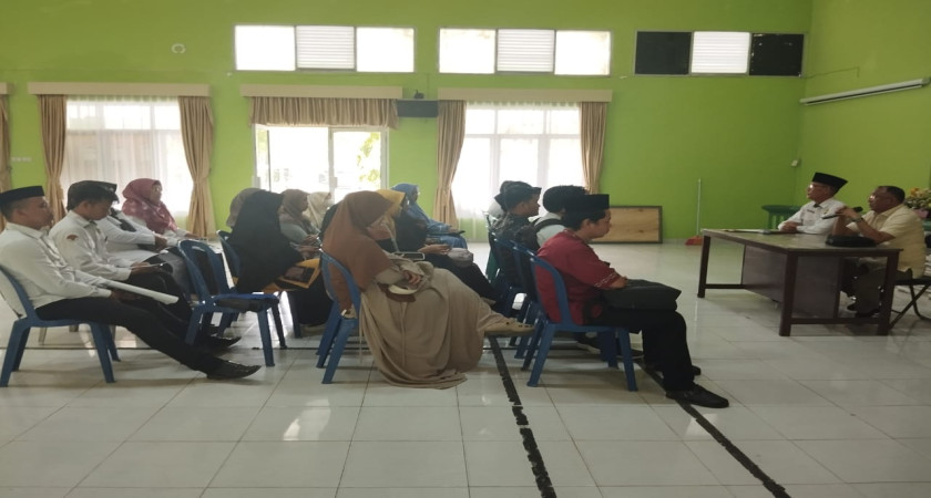 ASN BerAKHLAK, Bangga Melayani Bangsa: Kepala MAN 2 Bandar Lampung Beri Teladan