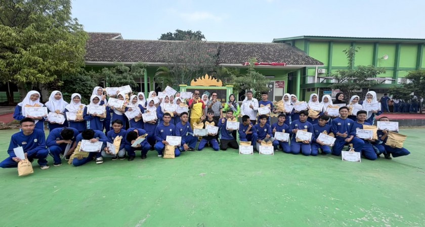 Perkuat Kebersamaan, MAN 2 Bandar Lampung Gelar Senam Bersama dan Apresiasi Karya Siswa