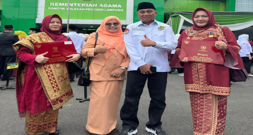 Rangkaian HAB ke-80 Kemenag, Guru dan Staf TU MAN 2 Bandar Lampung Terima Satyalancana