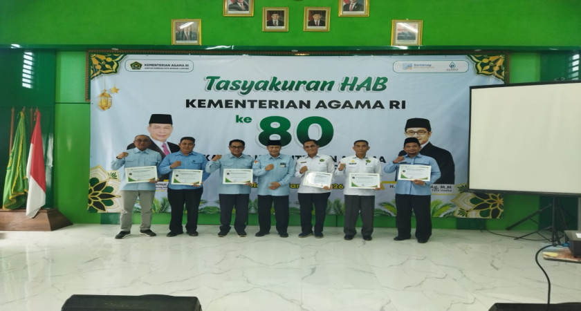 Kepala MAN 2 Bandar Lampung Raih Penghargaan Pegawai Terbaik Kemenag Kota