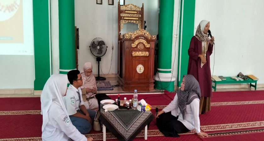 Pesantren Kilat Hari Kedua di MAN 2 Bandar Lampung: Penguatan Iman dan Pemahaman Ibadah
